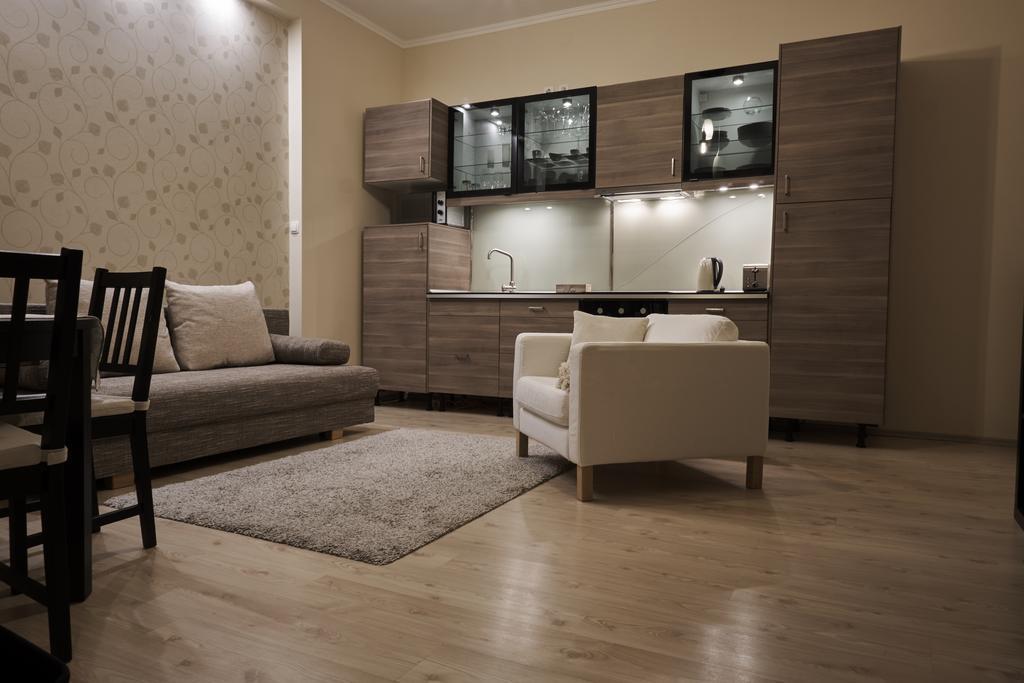 Appartamento Károlyi Garden | hostAID Budapest Esterno foto
